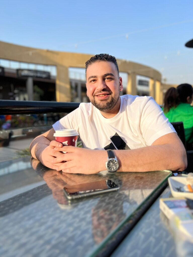 عمرو مجاهد اعلانات قوقل